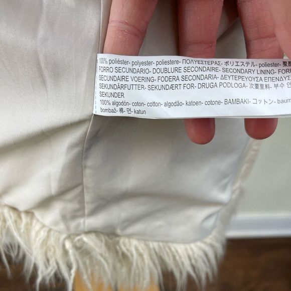 LIGHT fluffy ZARA BASICS woman’s jacket || Size Small || Zara light coat fall - Picture 10 of 13